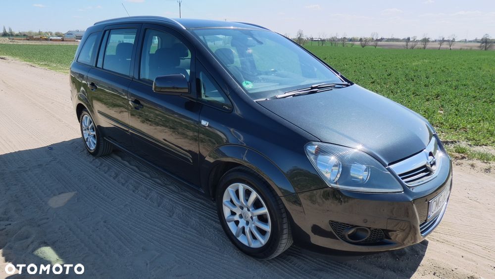 Opel Zafira 1.8 Family - 1