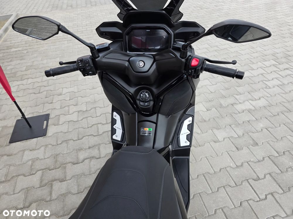 Yamaha X-max - 15