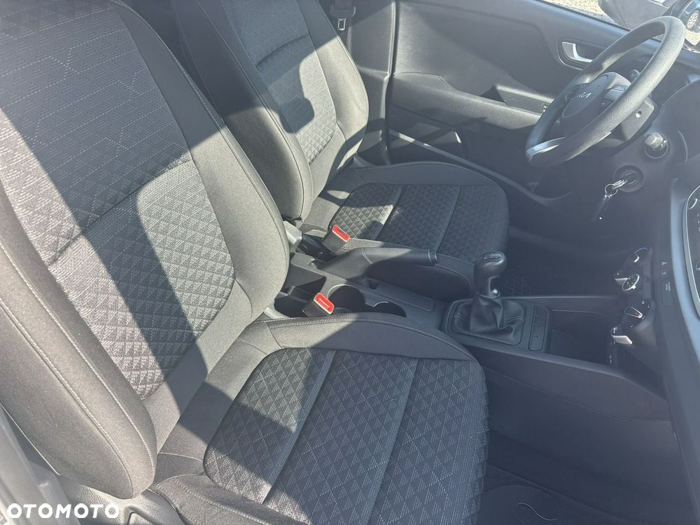 Kia Rio - 36
