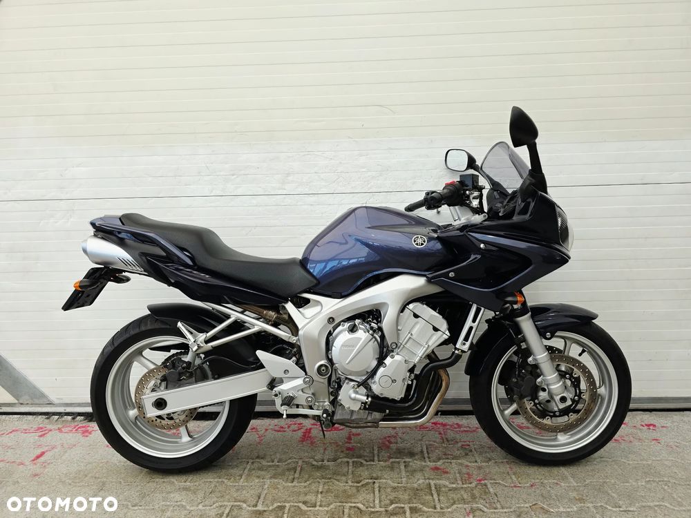 Yamaha FZ - 10