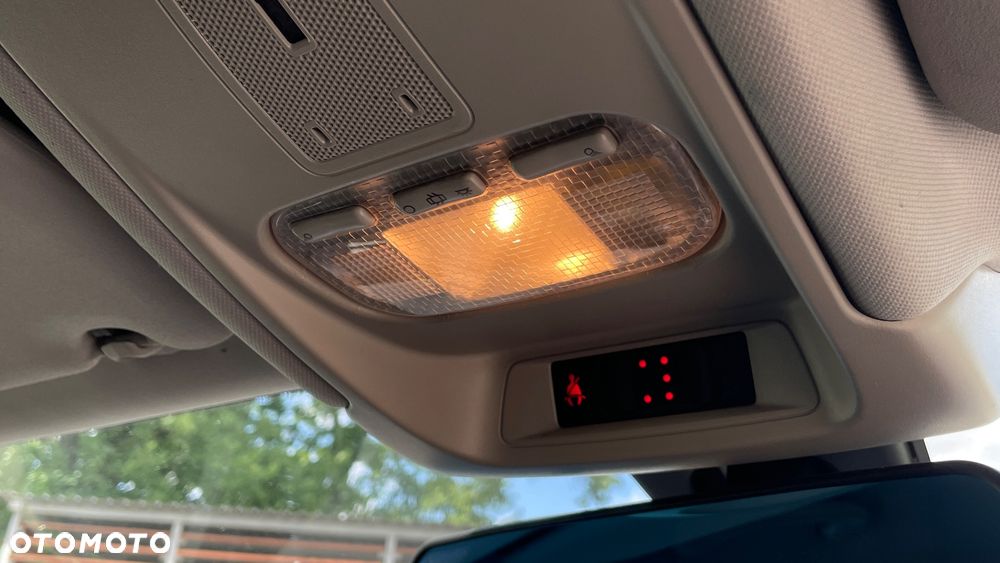 Citroën C5 1.6 HDi Attraction - 24