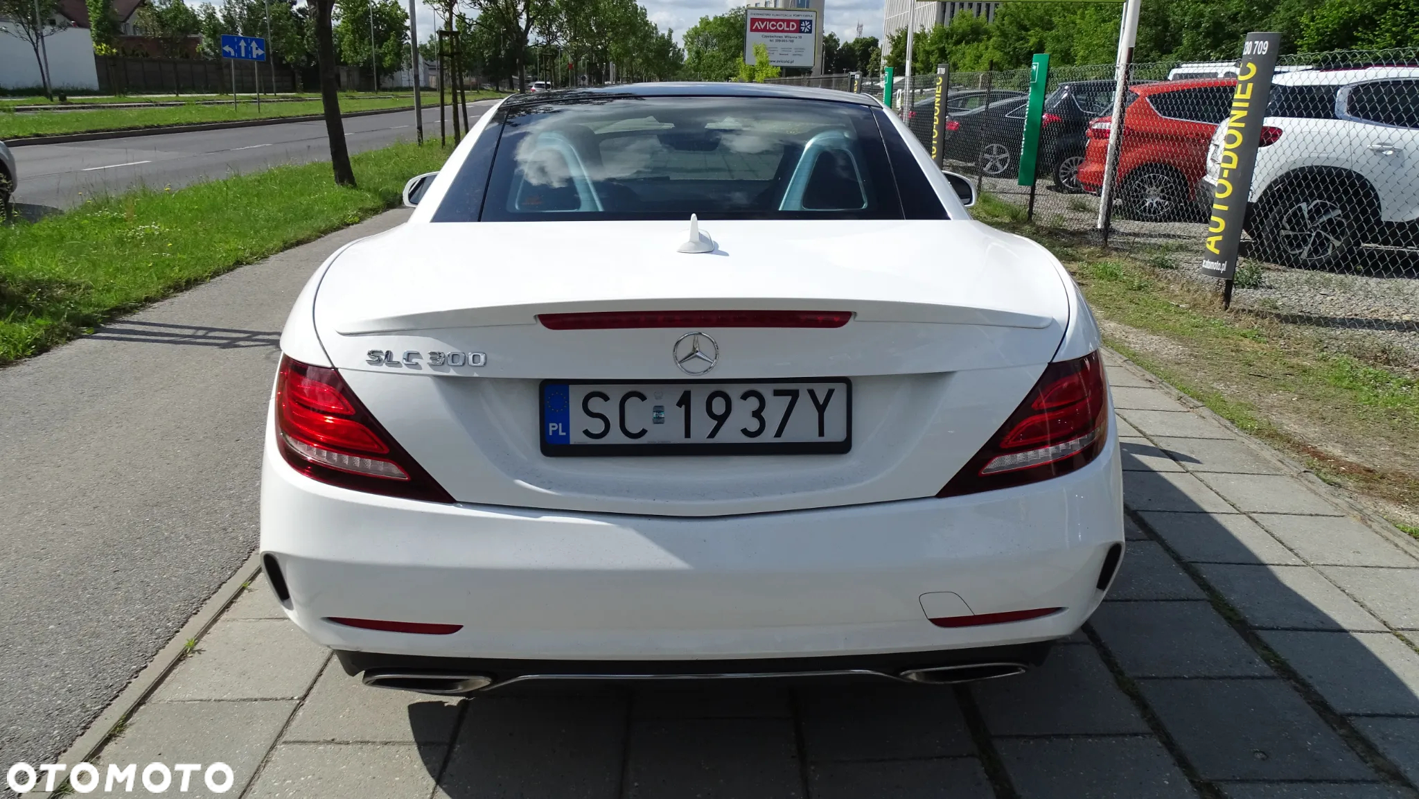 Mercedes-Benz SLC 300 9G-Tronic - 11