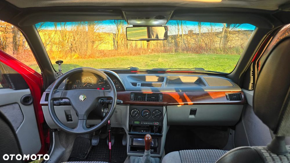 Alfa Romeo 155 2.0 TSpark - 9