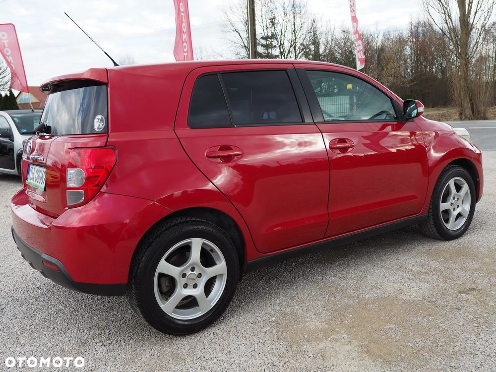 Toyota Urban Cruiser - 10