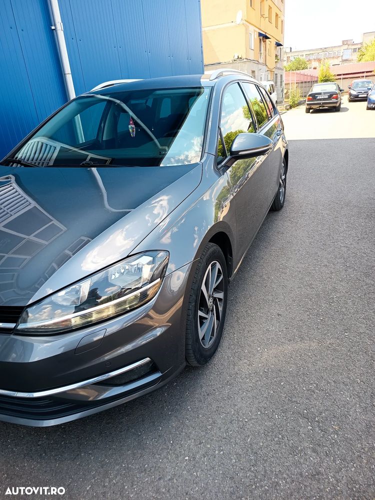 Volkswagen Golf - 4