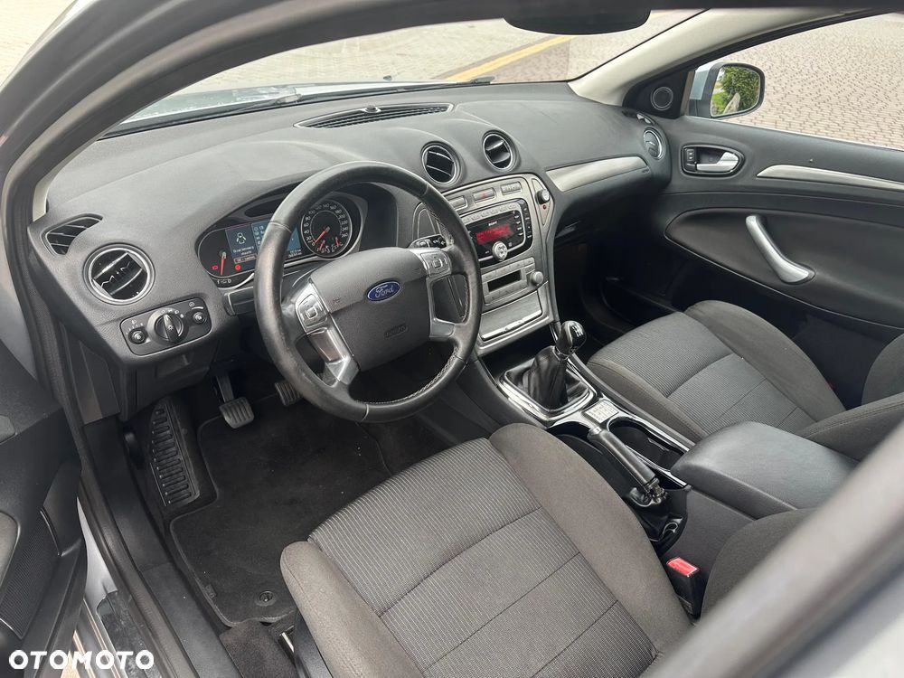 Ford Mondeo 2.0 Trend - 5