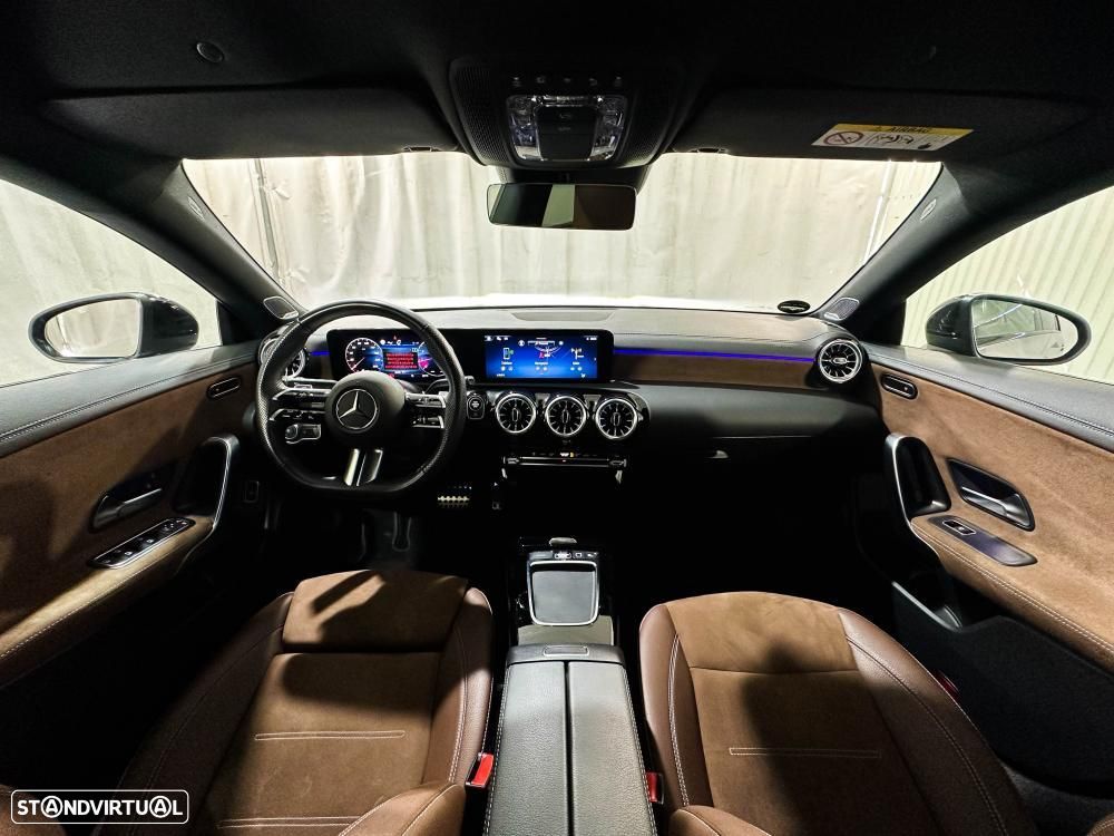 Mercedes-Benz CLA 200 7G-DCT AMG Line Advanced Plus - 11