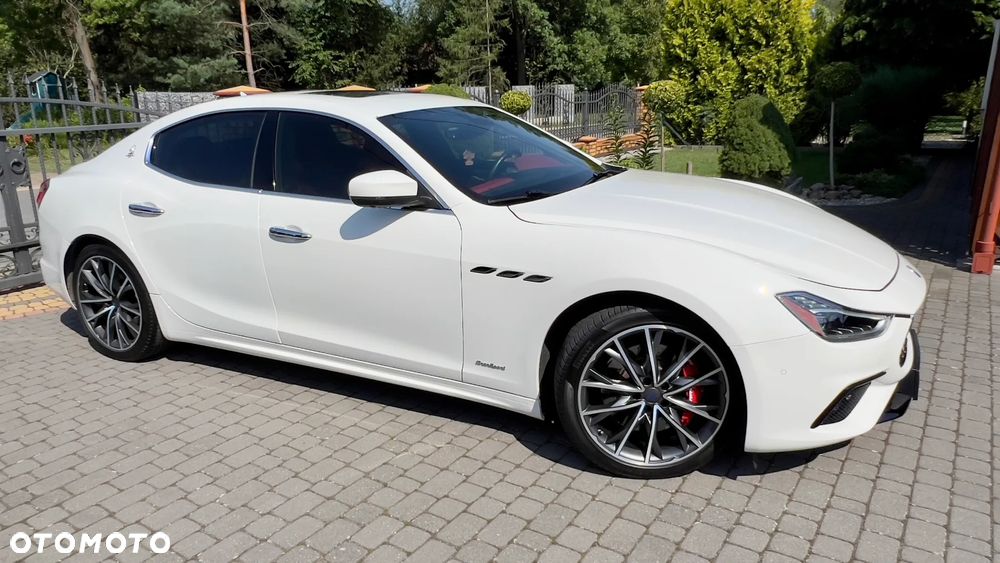 Maserati Ghibli S GranSport - 9