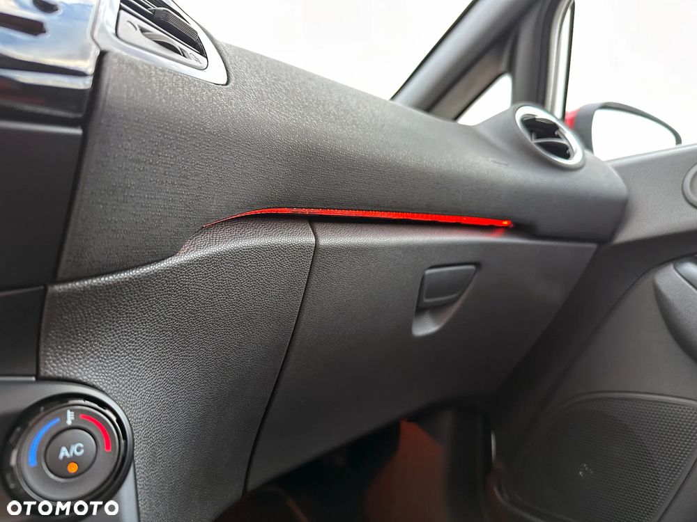 Ford Fiesta 1.6 EcoBoost ST - 26