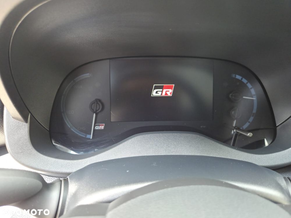 Toyota Yaris Cross - 14