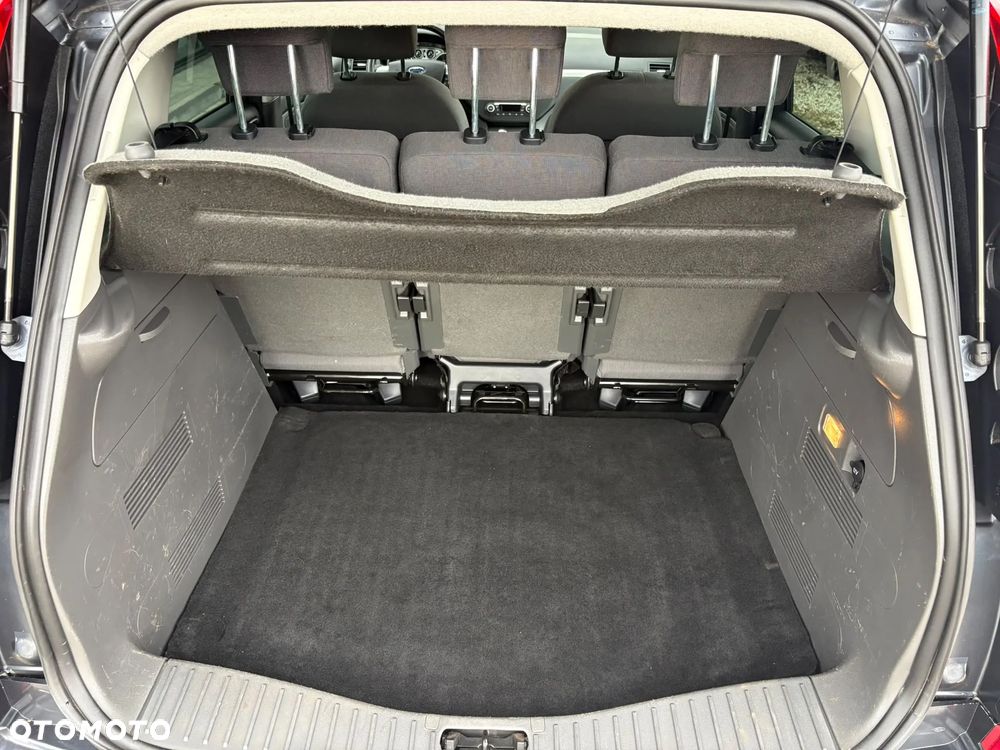 Ford C-MAX ver-1-8-ff-platinium-x - 11