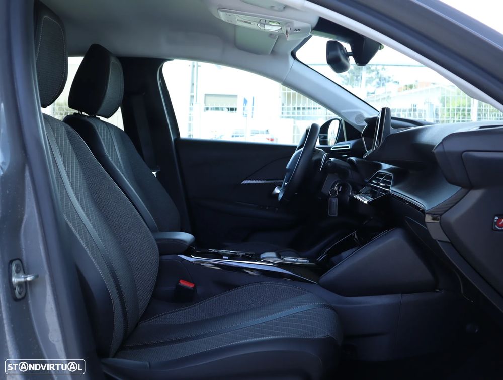 Peugeot 208 1.2 Hybrid Allure e-DCS6 - 20