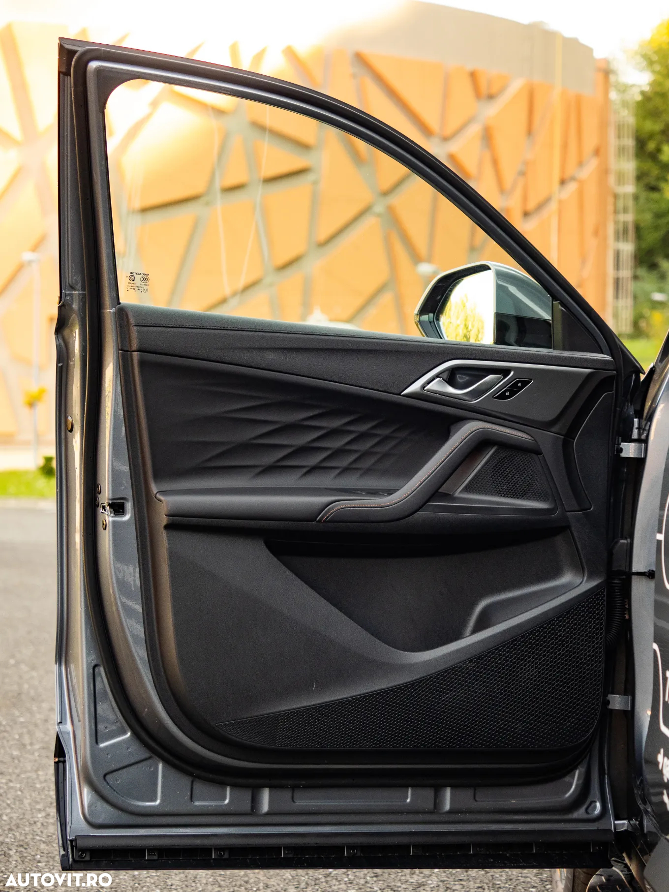 MG EHS 1.5 T-GDi AT PHEV Exclusive - 28