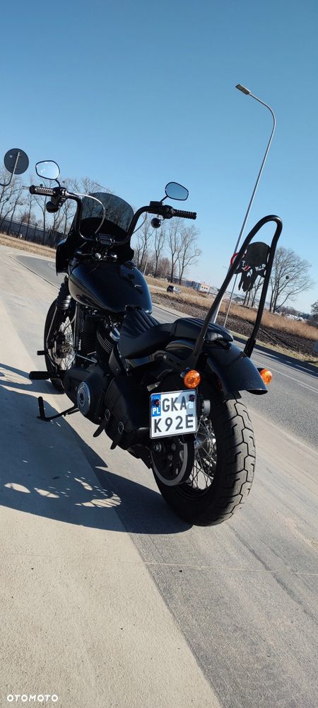 Harley-Davidson Softail Street Bob - 13