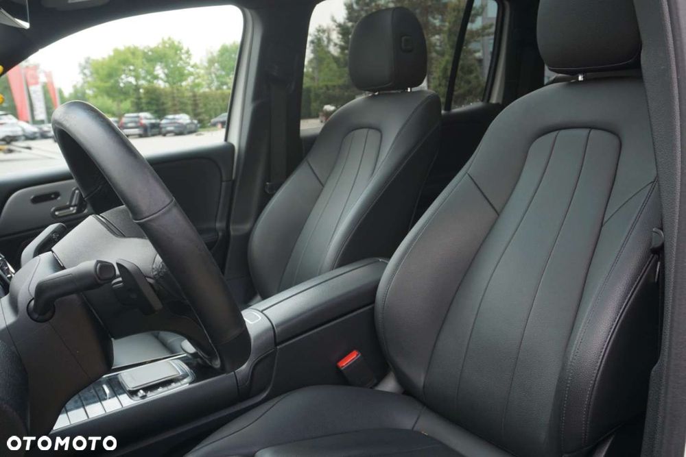 Mercedes-Benz GLB 200 mHEV 7G-DCT - 17