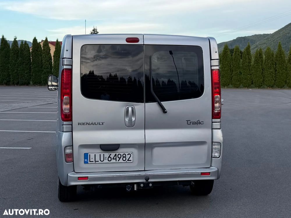 Renault Trafic Passenger L1H1 Authentique - 4