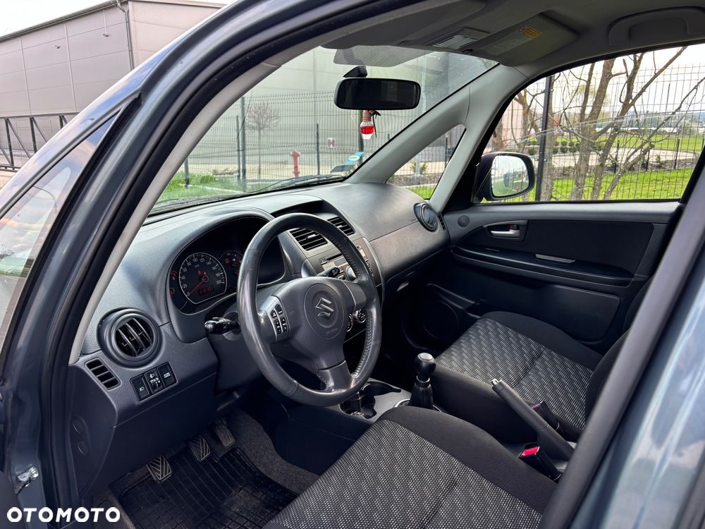 Suzuki SX4 1.6 GS / Premium - 5
