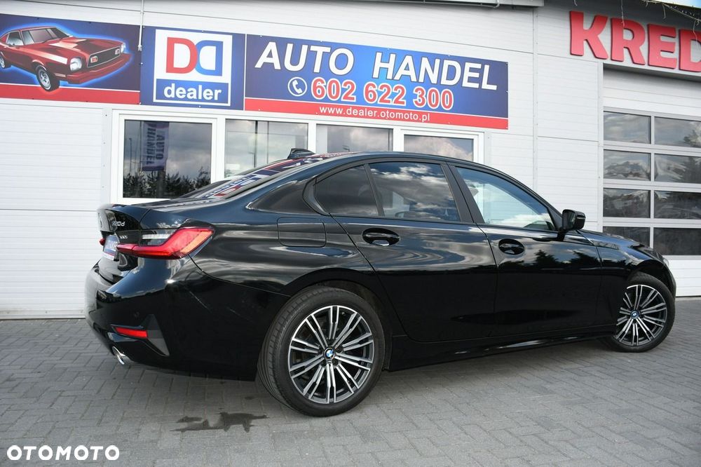 BMW Seria 3 320d mHEV - 13