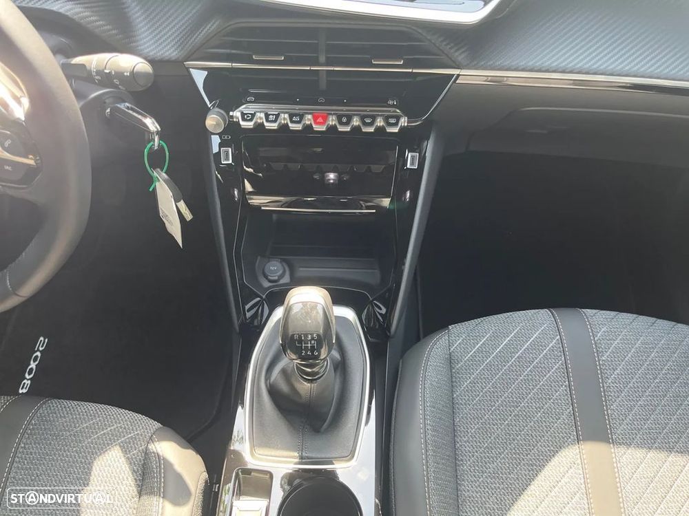 Peugeot 2008 1.2 PureTech Allure - 11