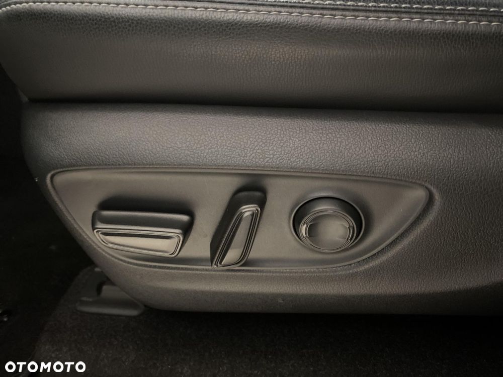 Toyota Land Cruiser LC 2.8 D-4D Executive - 24