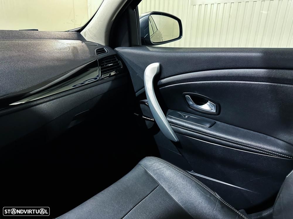 Renault Mégane 1.5 dCi Bose Edition - 24