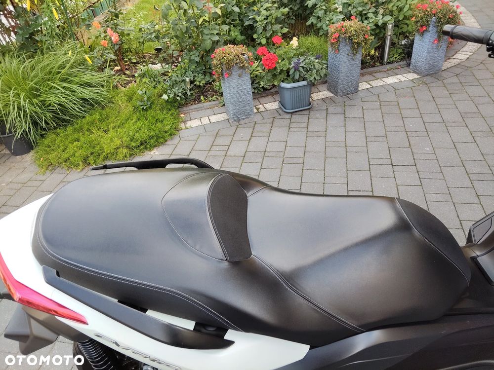 Yamaha X-max - 13