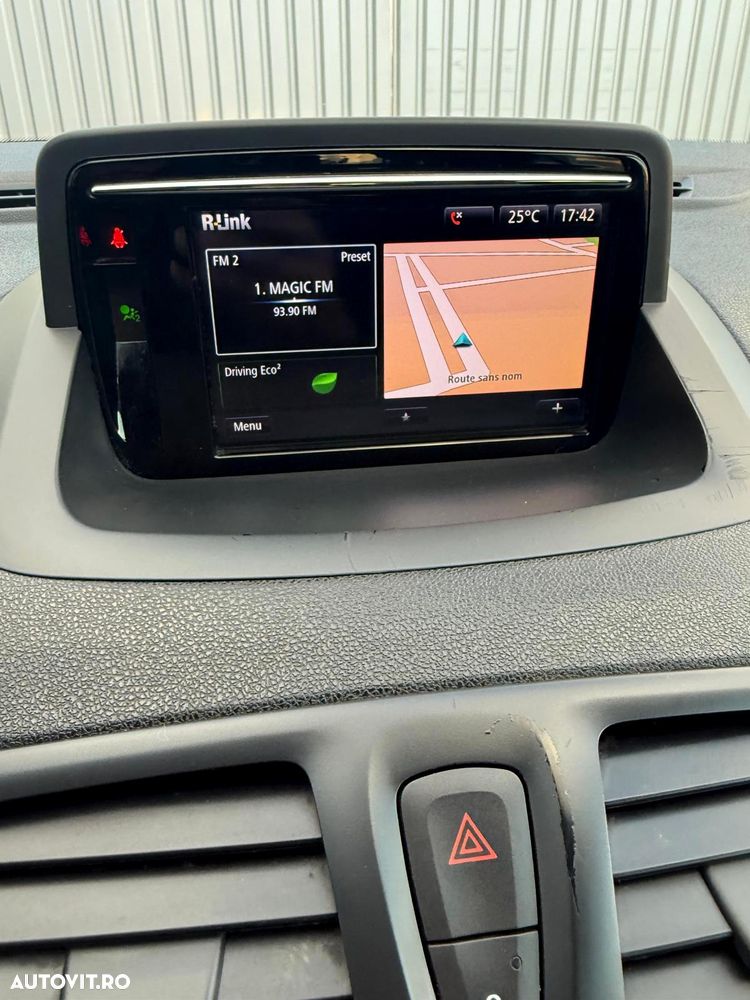 Renault Megane 1.5 dCi Dynamique Aut. - 8