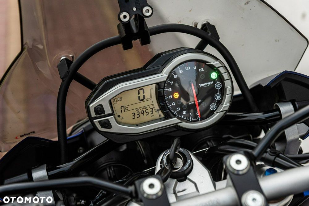 Triumph Tiger - 9