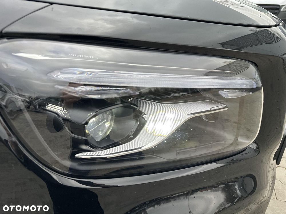 Mercedes-Benz GLB - 17