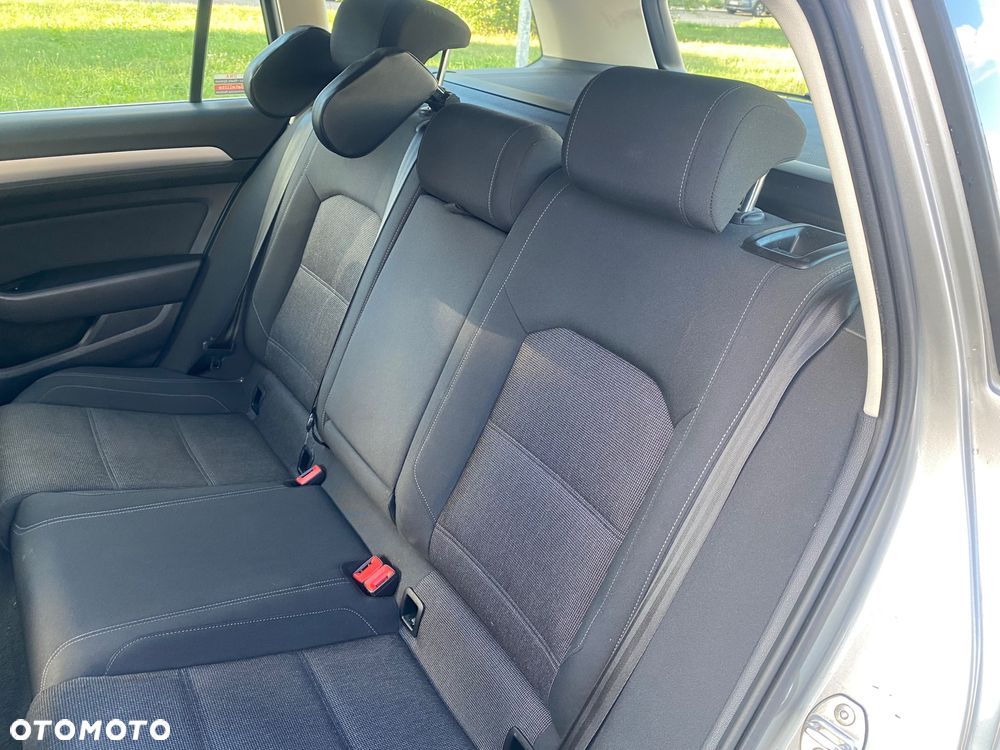 Volkswagen Passat Variant 1.8 TSI BMT Comfortline - 9