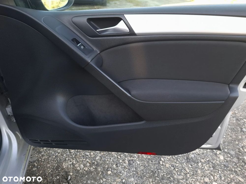Volkswagen Golf 1.4 TSI Highline - 22