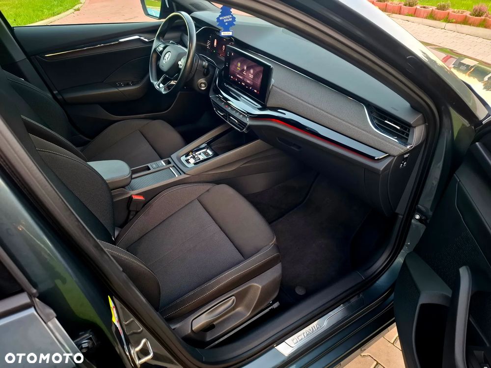 Skoda Octavia 2.0 TDI DSG Sport Edition - 22