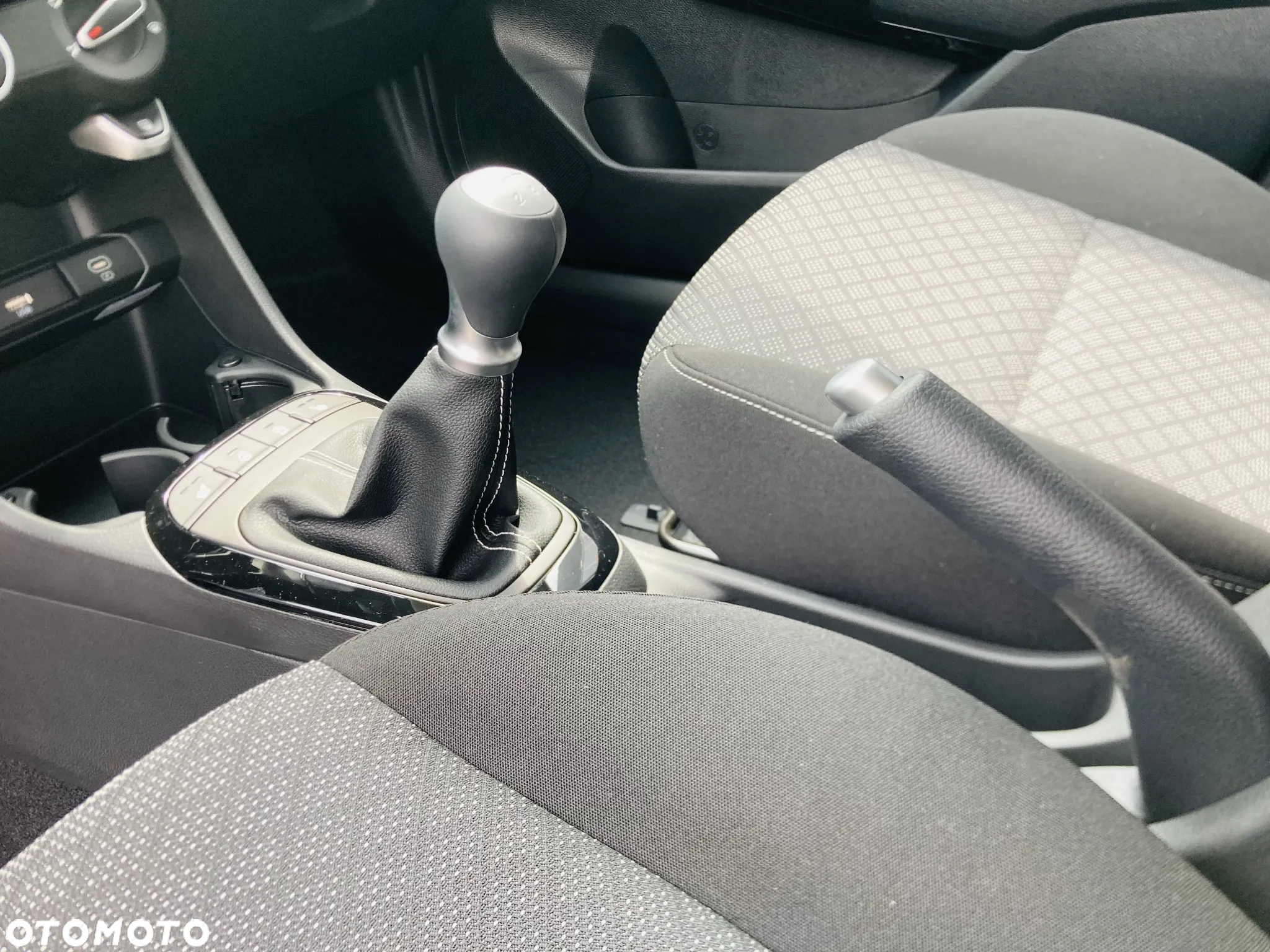 Kia Picanto 1.2 L - 7