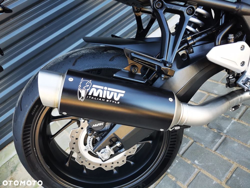 Honda CB - 9