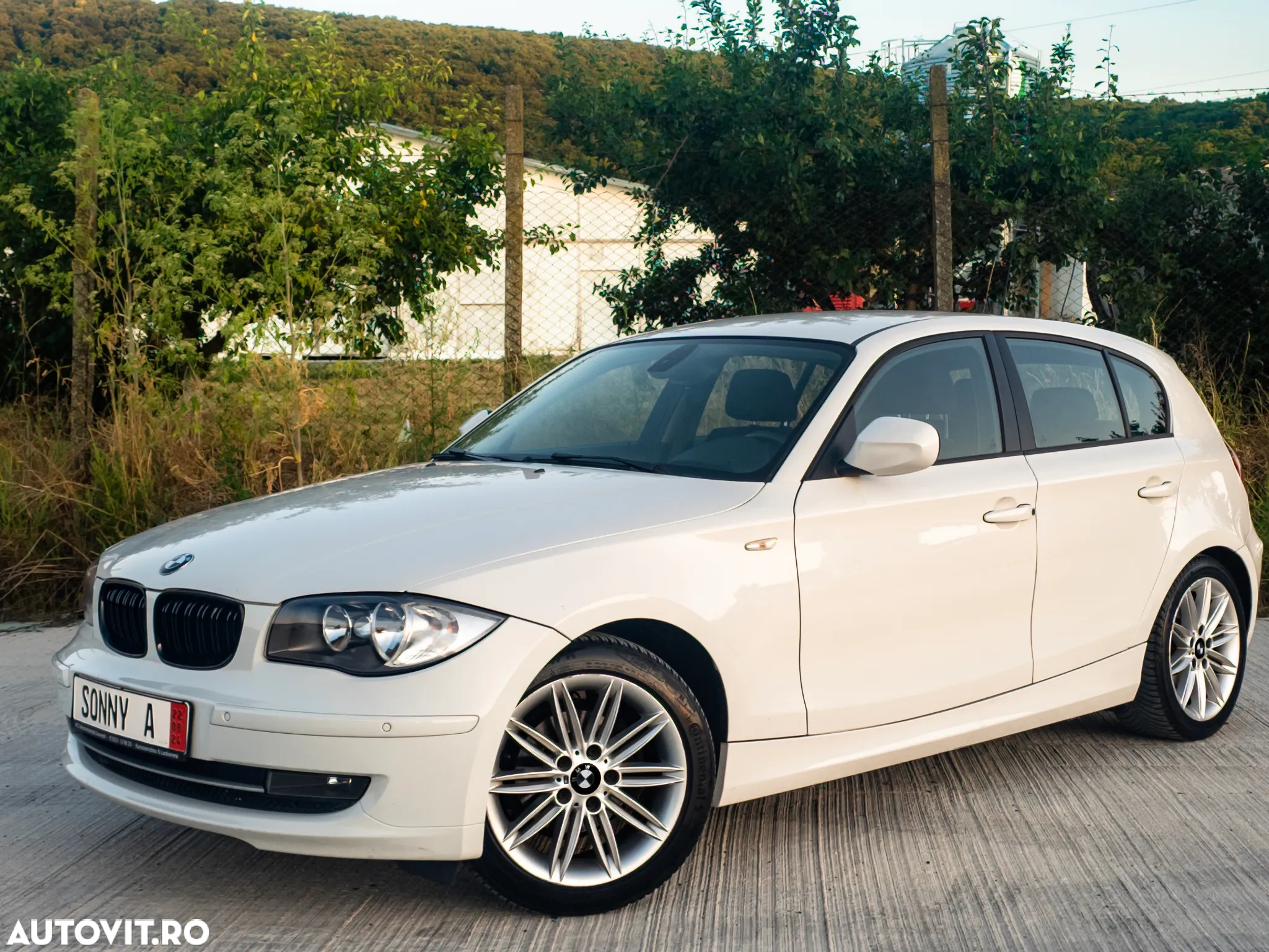 BMW Seria 1 116d DPF Edition Sport - 2
