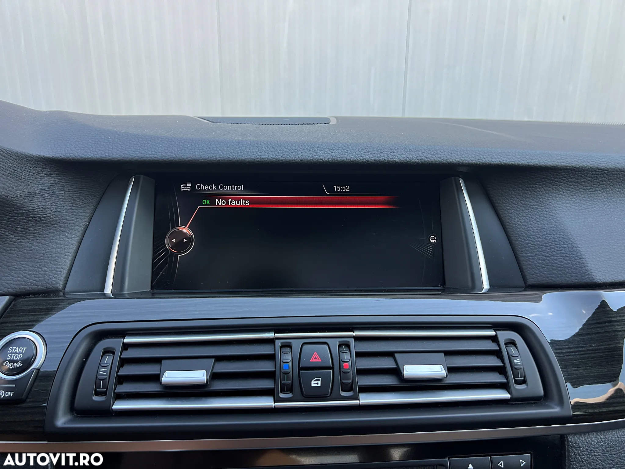 BMW Seria 5 530d xDrive - 29