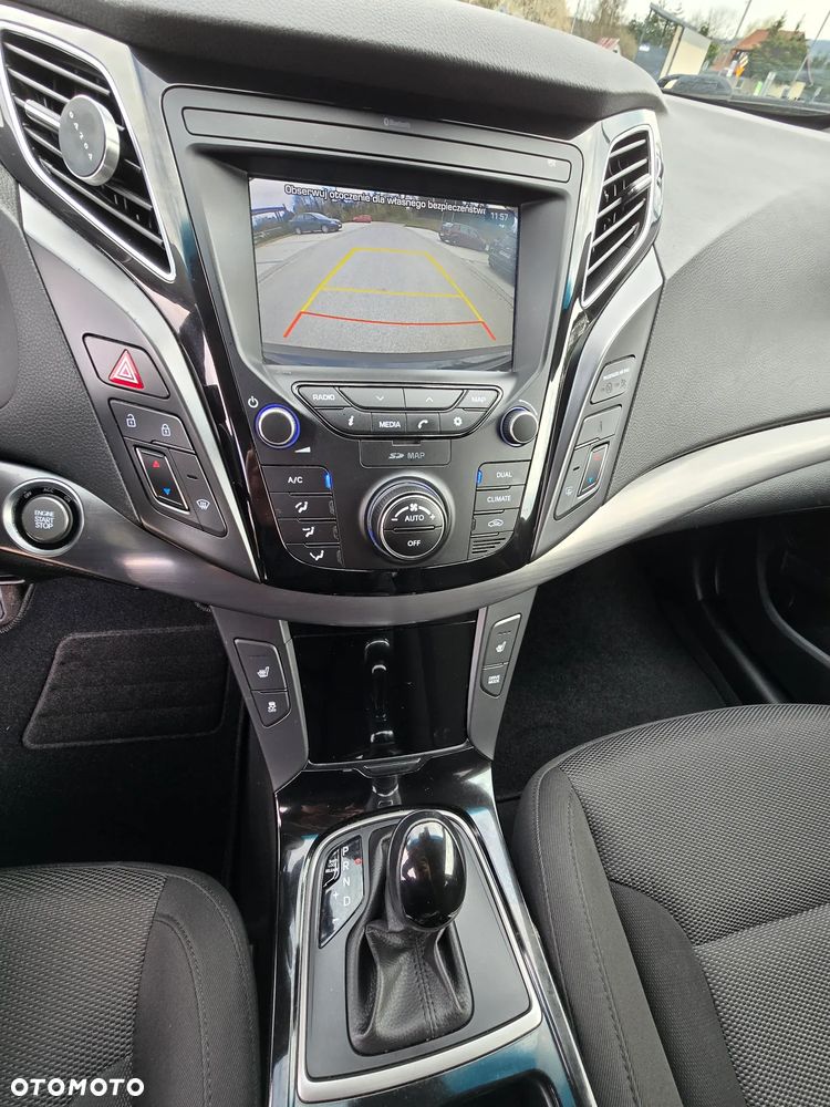 Hyundai i40 Kombi 1.7 CRDi DCT Premium - 12