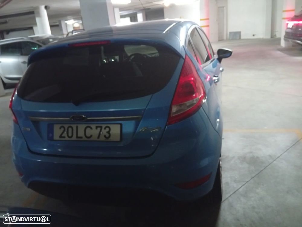 Ford Fiesta 1.4 TDCI Titanium - 11