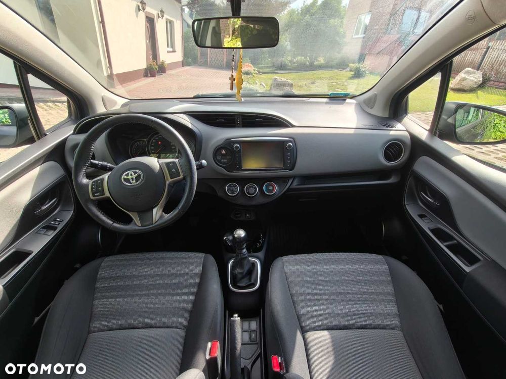 Toyota Yaris - 4