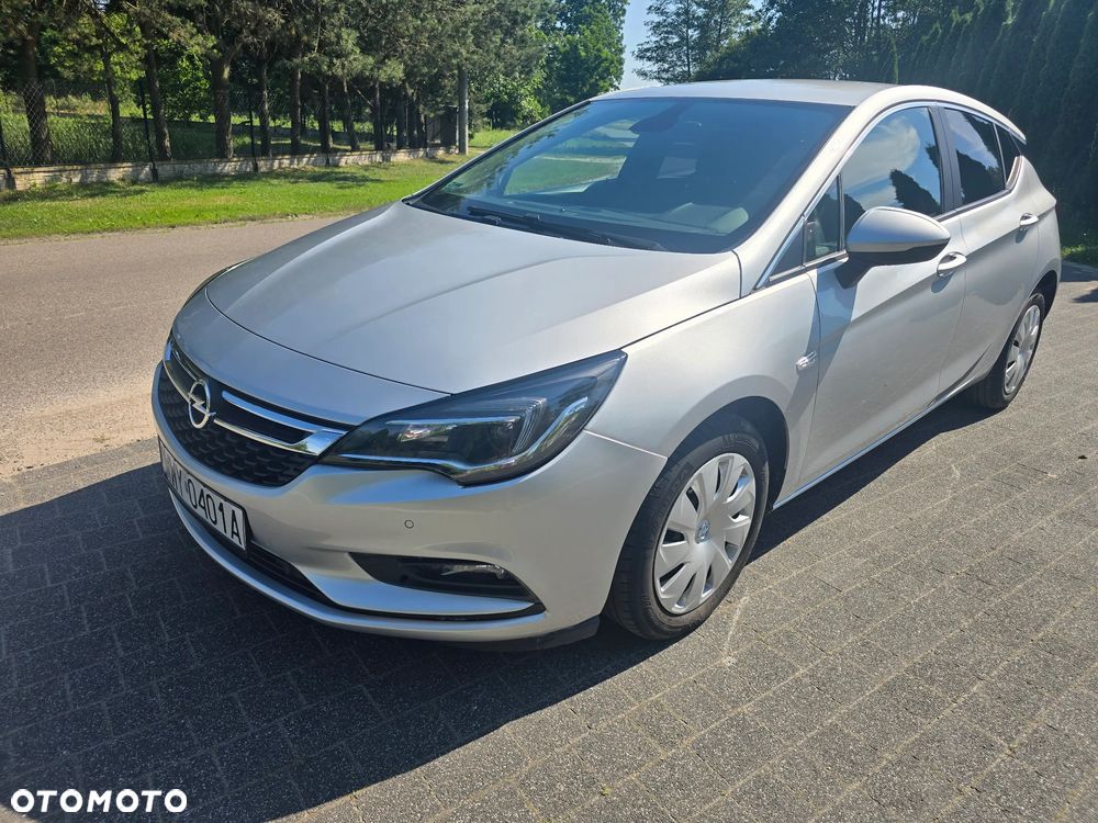 Opel Astra 1.6 CDTI Essentia S&S - 1