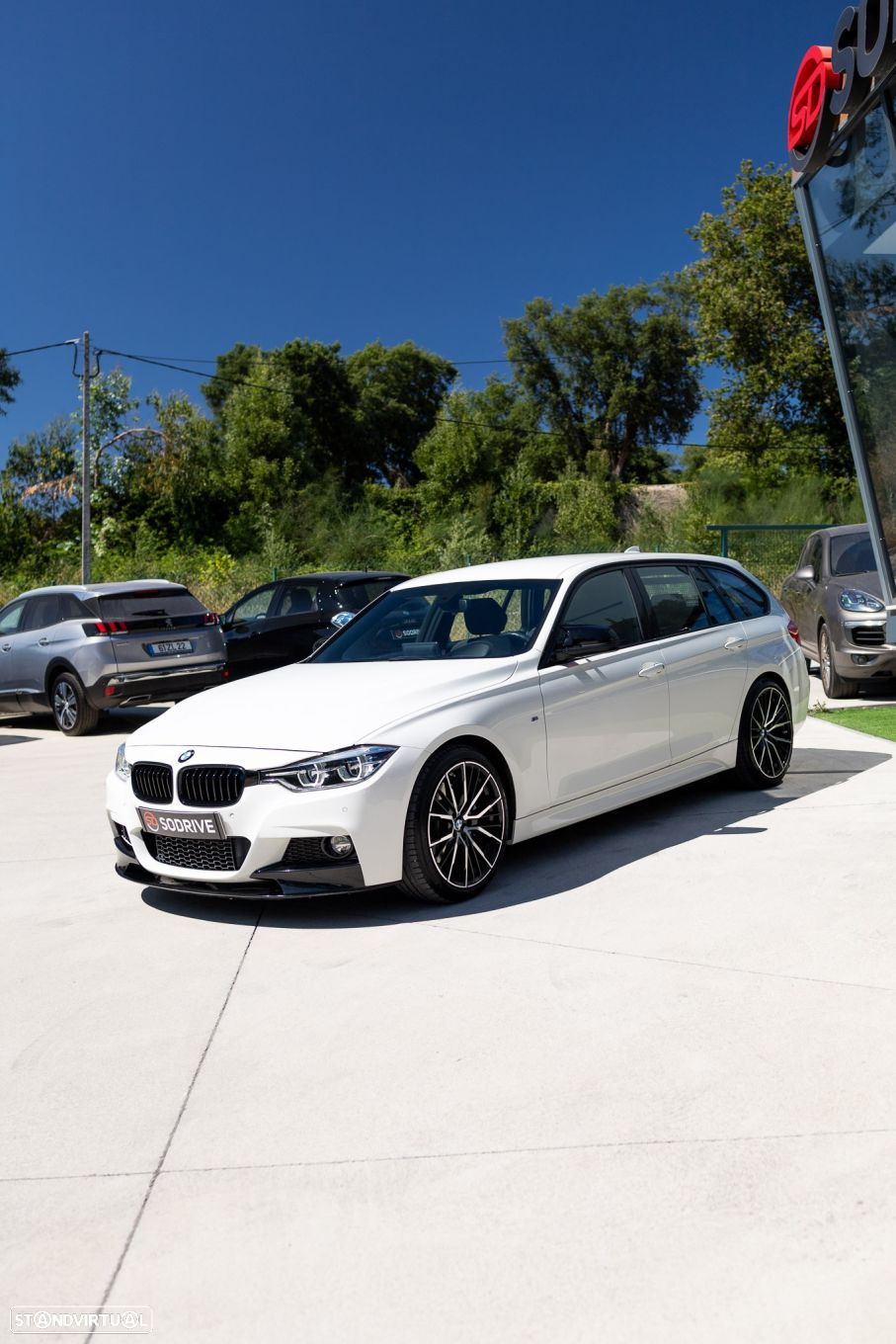 BMW 330 d Touring xDrive Pack M - 13