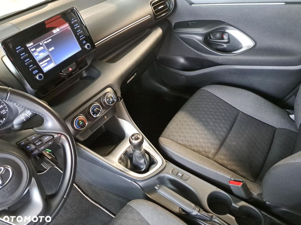 Toyota Yaris - 23
