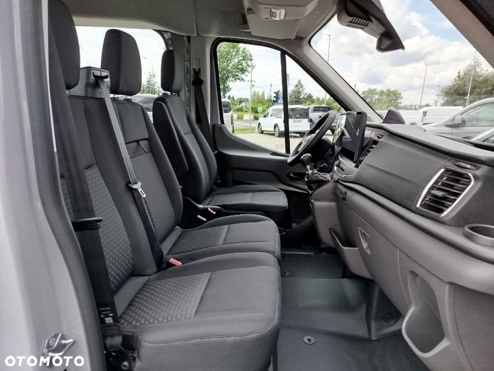 Ford Transit - 17