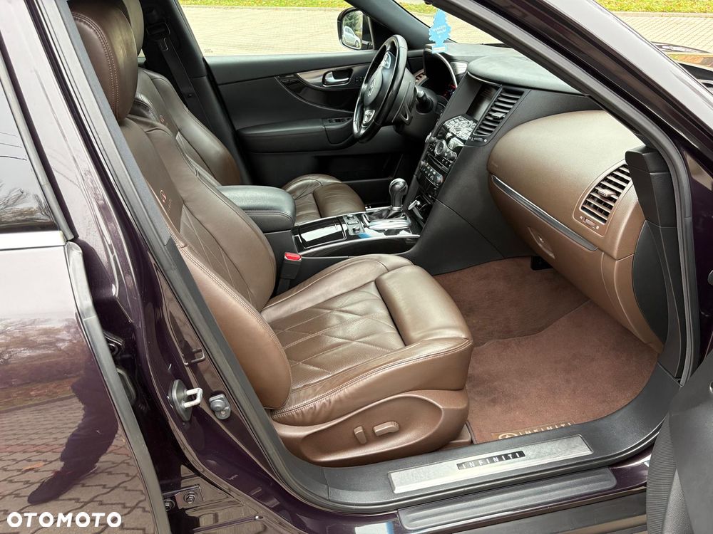 Infiniti FX FX30d S - 7