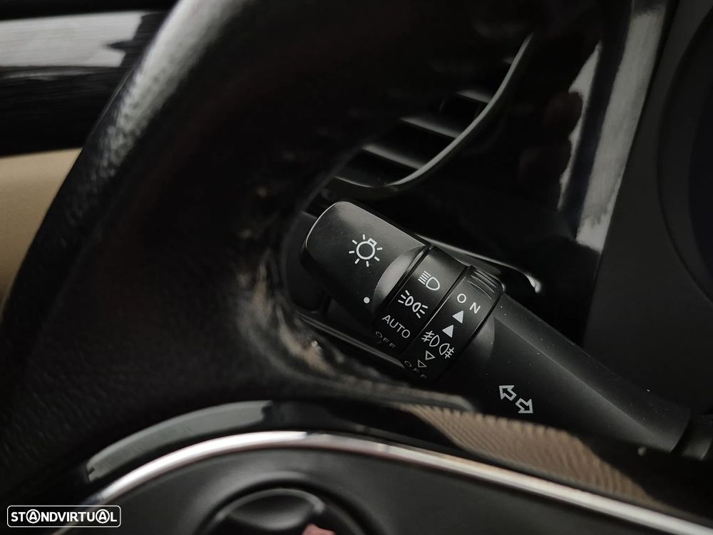 Mitsubishi Outlander 2.2 DI-D Instyle Navi - 17