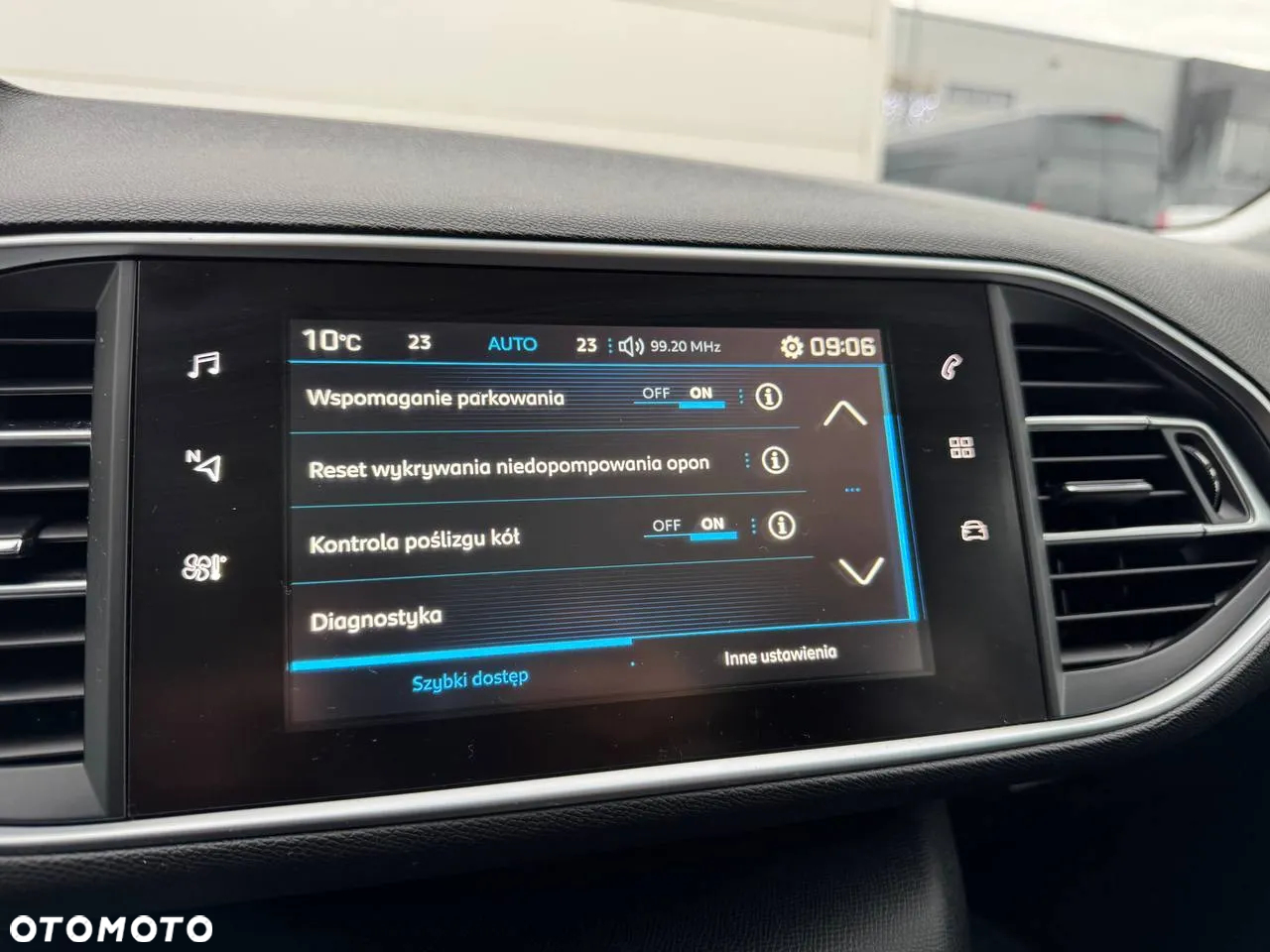 Peugeot 308 1.5 BlueHDi Allure Pack S&S - 11
