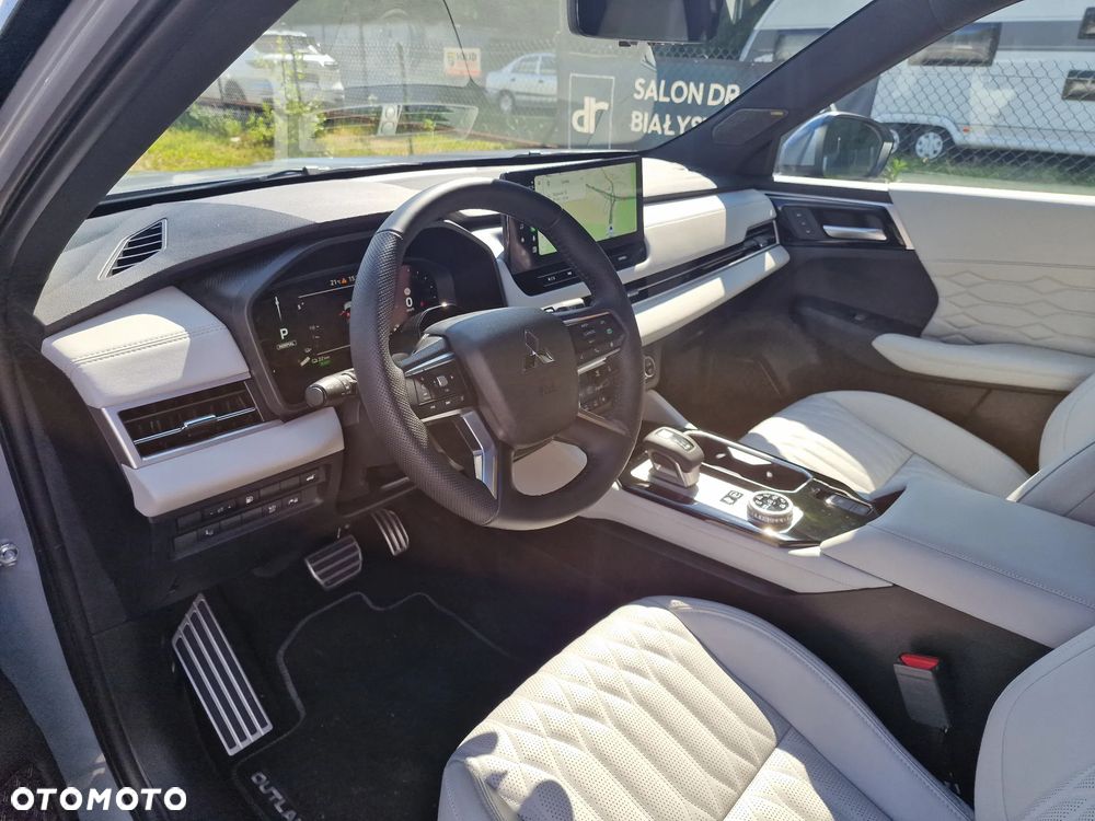 Mitsubishi Outlander Instyle - 11