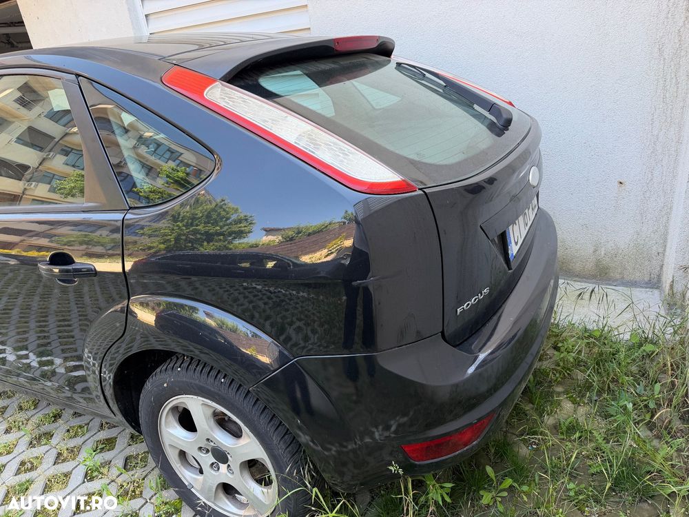 Ford Focus 1.8 TDCi Ambiente - 4