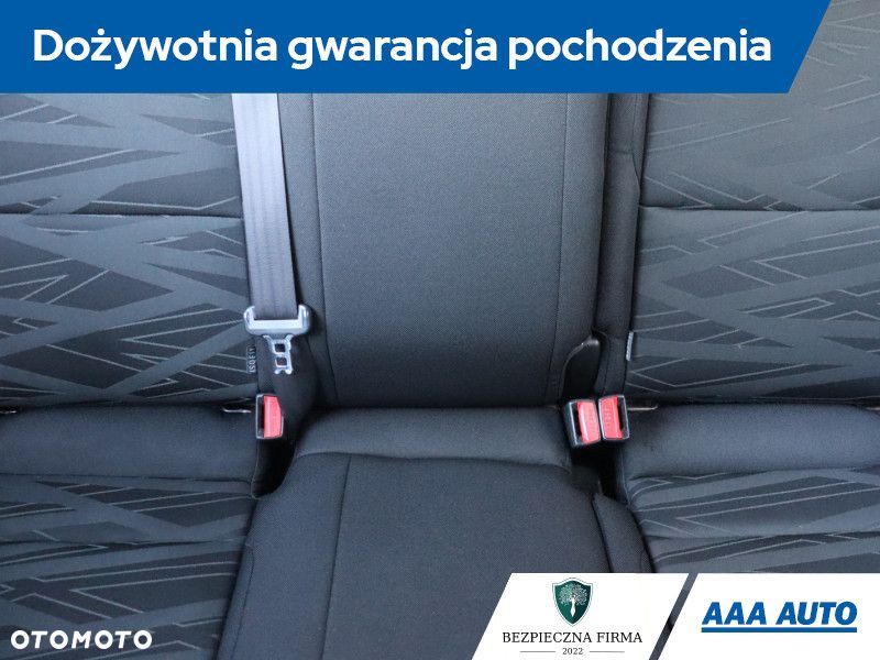 Kia Ceed - 12