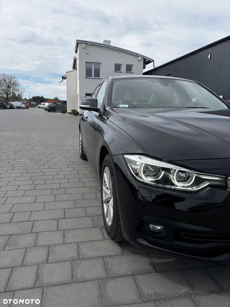 BMW Seria 3 318i GPF Luxury Line - 6